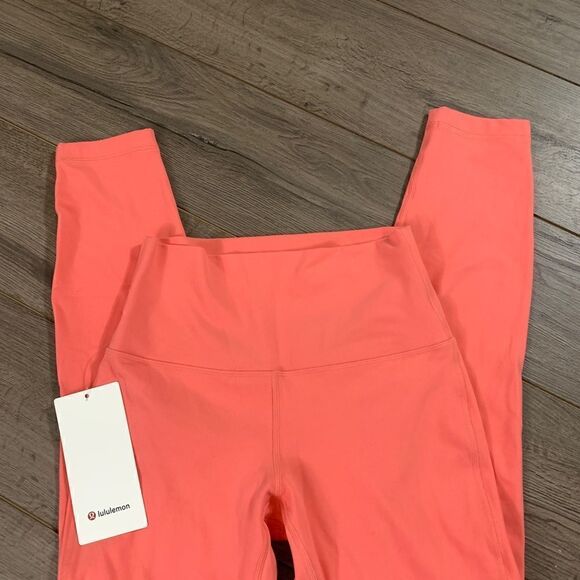 Lululemon Align HR Legging 25”. 8 - Picture 4 of 4